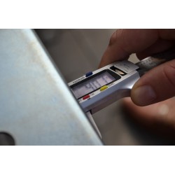 Mesa de trabalho móvel para soldadura, serralharia e montagem ST915 (capacidade de carga de 540 kg)