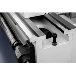 Torno-fresadora CORMAK TYTAN Center 750 Vario + lâminas + broca rotativa