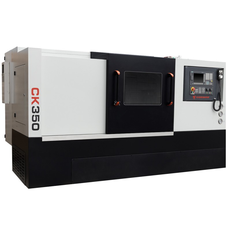 TORNO CNC CORMAK 350x1000 COM MANDRIL HIDRÁULICO PARA 12 FERRAMENTAS E CONTROLADOR SIEMENS SINUMERIK 808D
