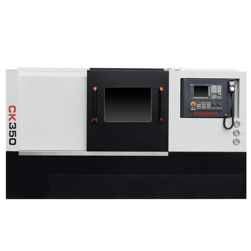 TORNO CNC CORMAK 350x750 COM MANDRIL HIDRÁULICO PARA 12 FERRAMENTAS E CONTROLADOR SIEMENS SINUMERIK 808D