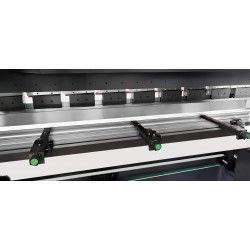 Prancheta hidráulica CORMAK CNC ULTIMATE 4+1 130×3200 DA-66T
