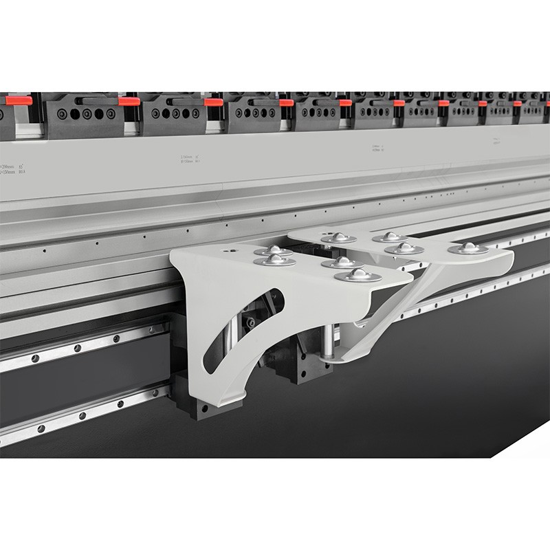 Pregadeira hidráulica CORMAK CNC SERVO ELITE 63×2500 DA-53TX