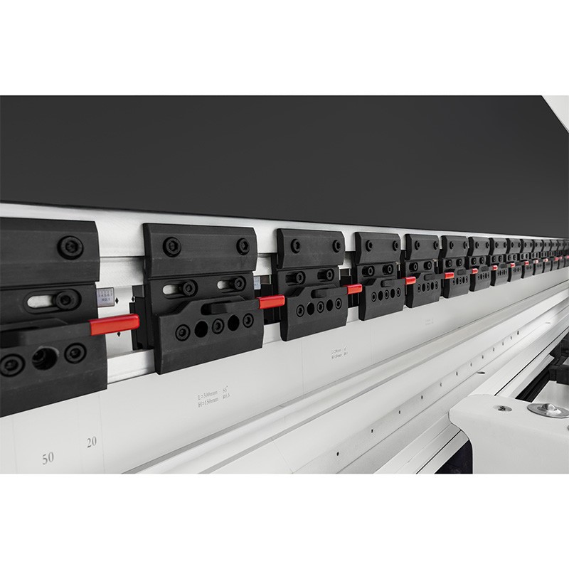 Prancheta hidráulica CORMAK CNC SERVO ELITE 300×5000 DA-53TX