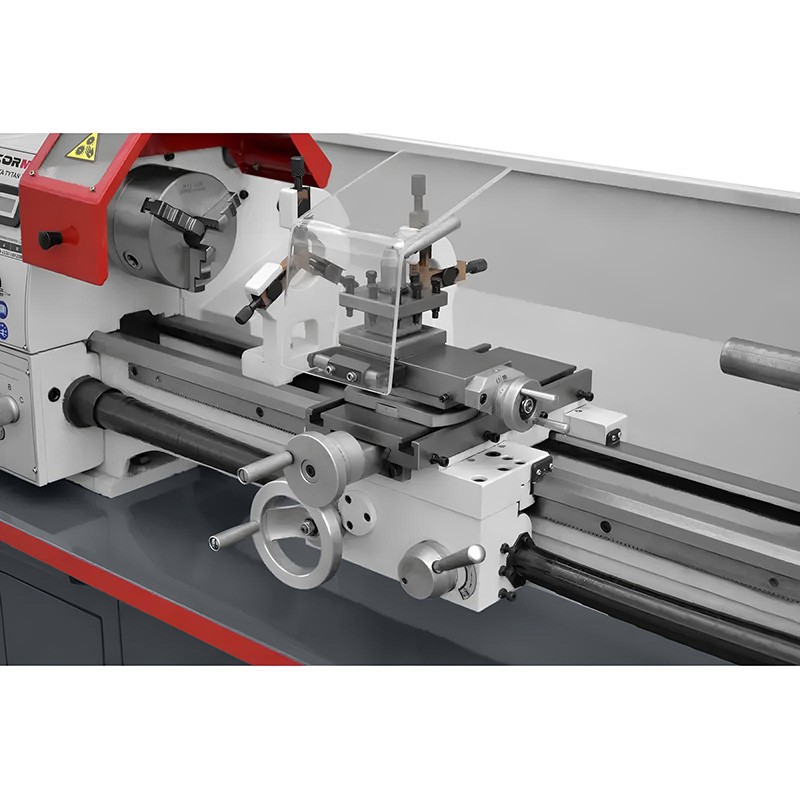 Torno universal convencional CORMAK TYTAN 250x750 Vario 230 V com base