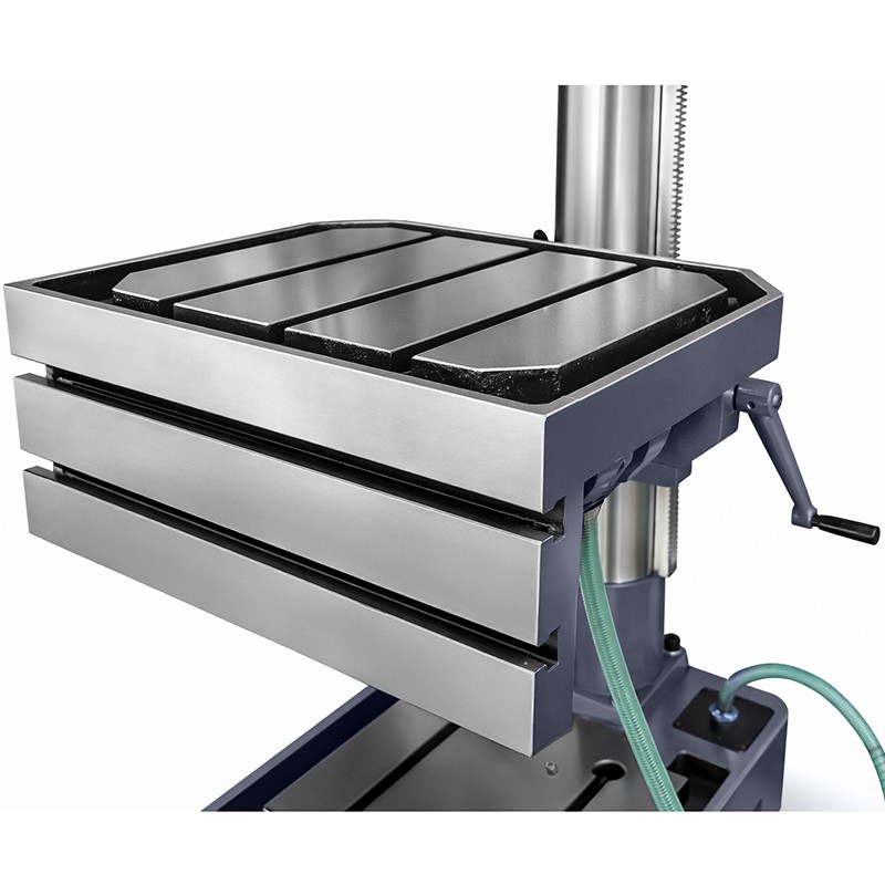 Brocadeira de coluna CORMAK Z5040L com mesa angular em cubo