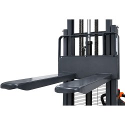 Empilhadeira elétrica de mastro Q20E35 (capacidade de carga de 2000 kg, altura de elevação de 3500 mm)
