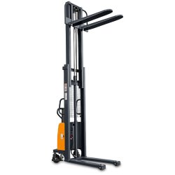 Empilhador de paletes semi-elétrico com mastro B1533 (capacidade de carga de 1500 kg, altura de elevação de 3300 mm)