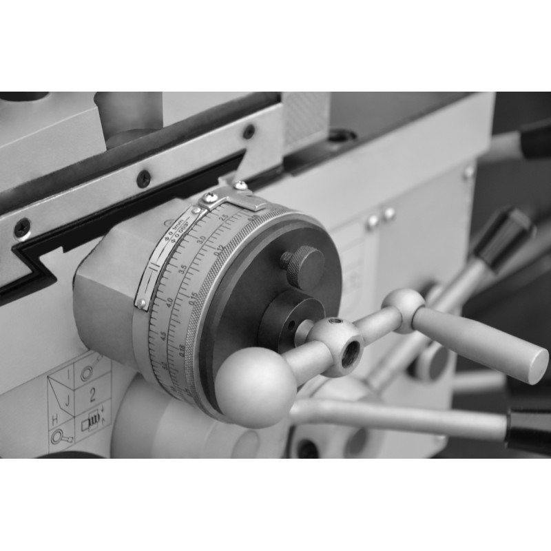 Torno universal convencional CORMAK 500 x 1000/65 + lâminas + espiga rotativa