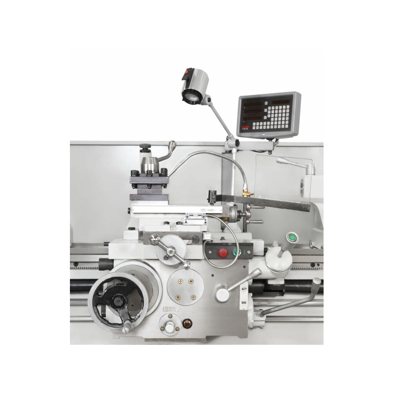 Torno universal convencional CORMAK 500 x 1500YB de rotação lenta