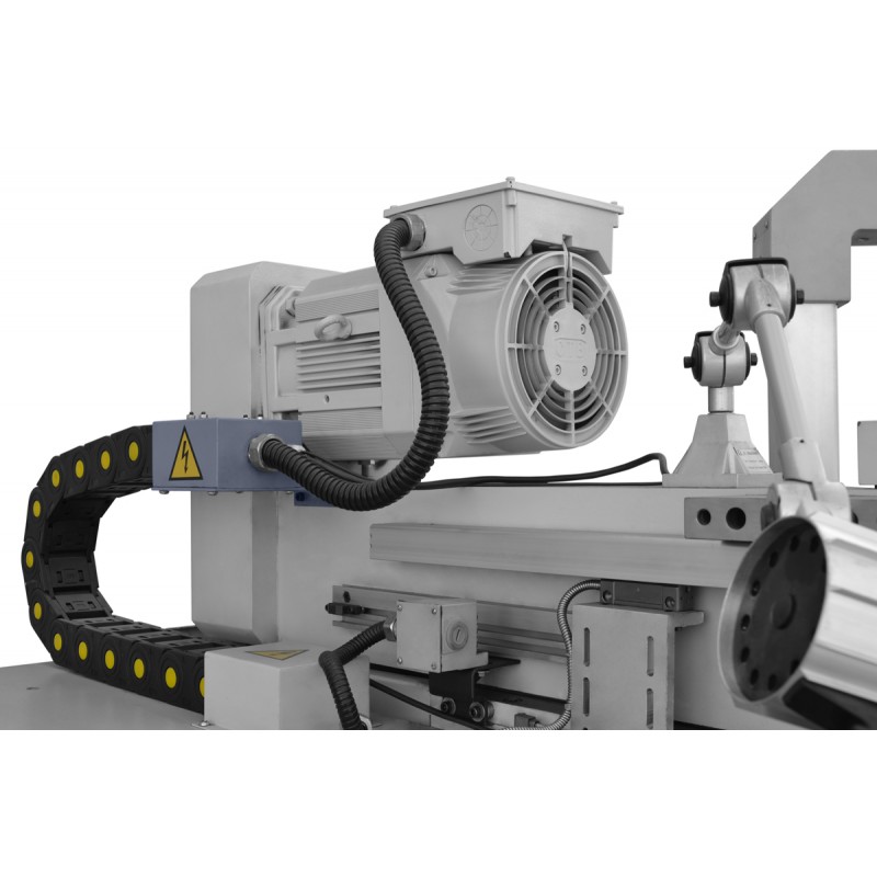 Fresadora CNC XN830