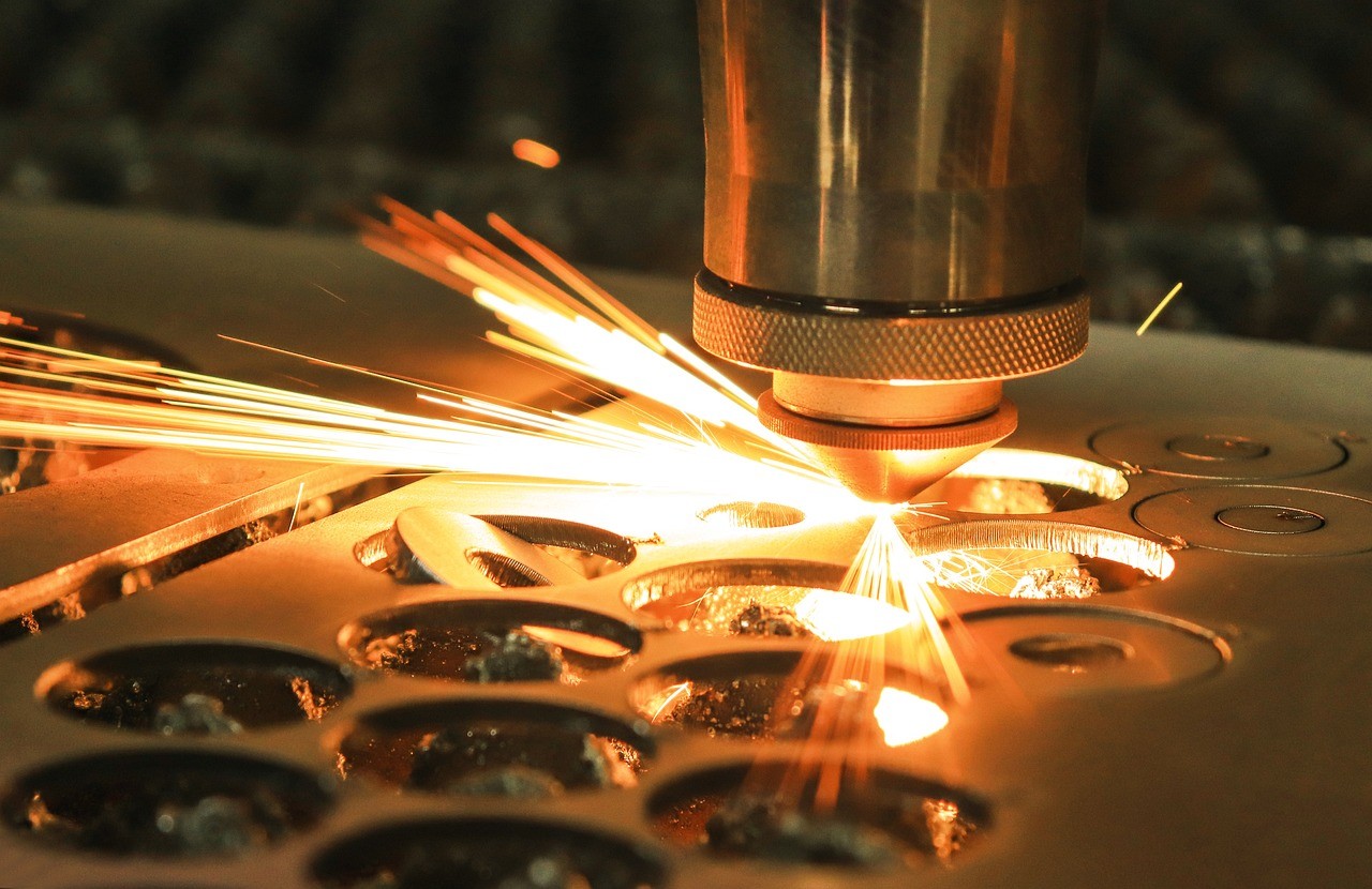 Tipos de cortadoras a laser e suas aplicações
