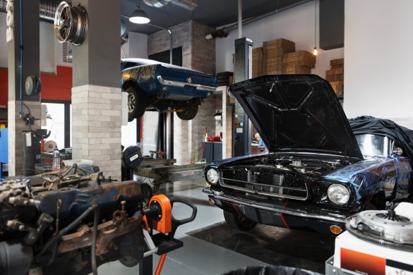 Máquinas e equipamentos para oficinas de reparação automóvel